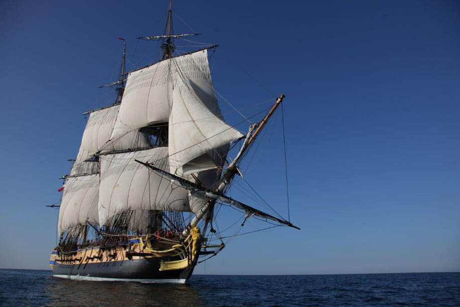 L'Hermione pendant ses premiers essais en mer © Association Hermione Lafayette Francis Latreille