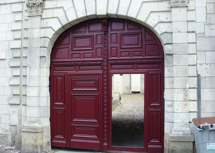 Porte cochère à Saumur