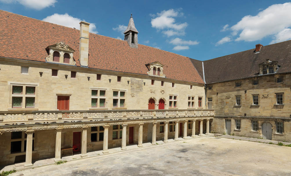 restauration du lycée gilles de treves