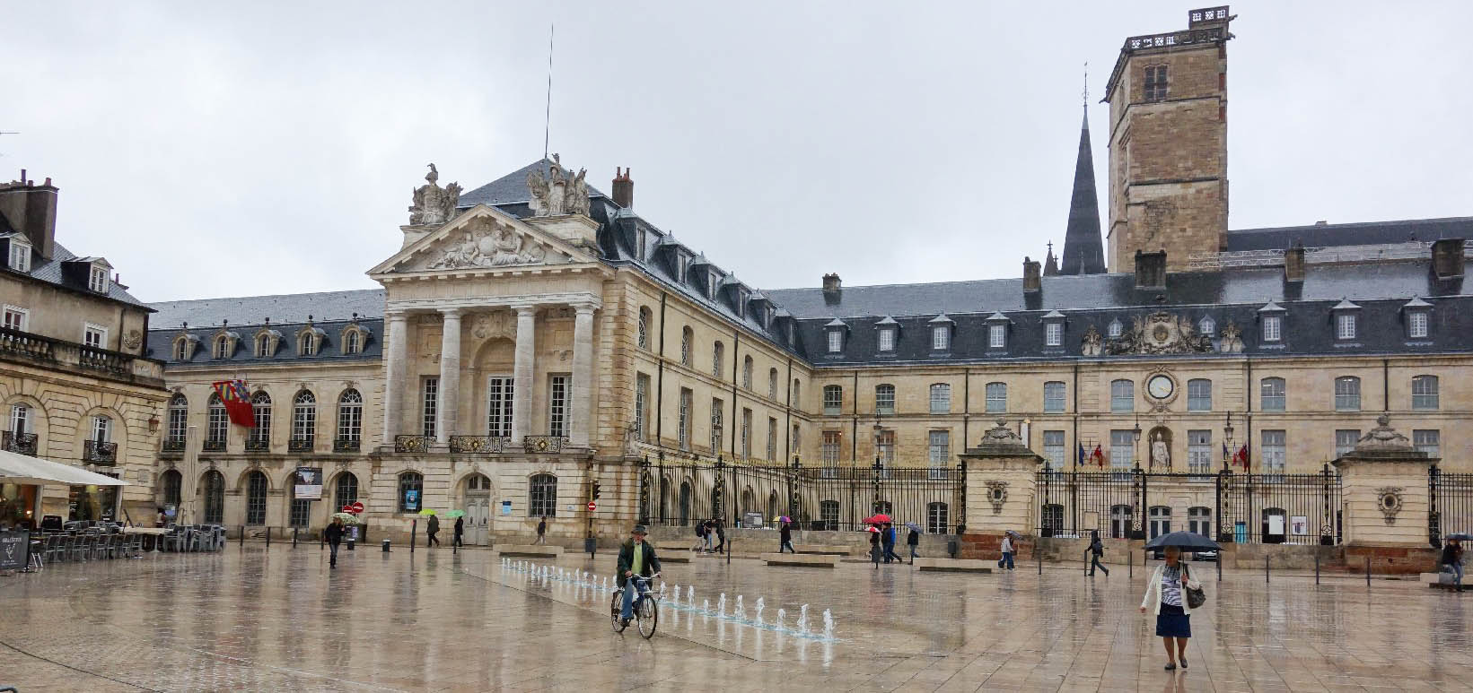 restauration des fenêtres du musées de l'art de dijon