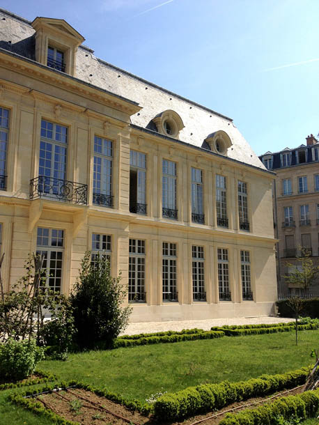 restauration de la cours administrative de l'hôtel d'aumont à paris